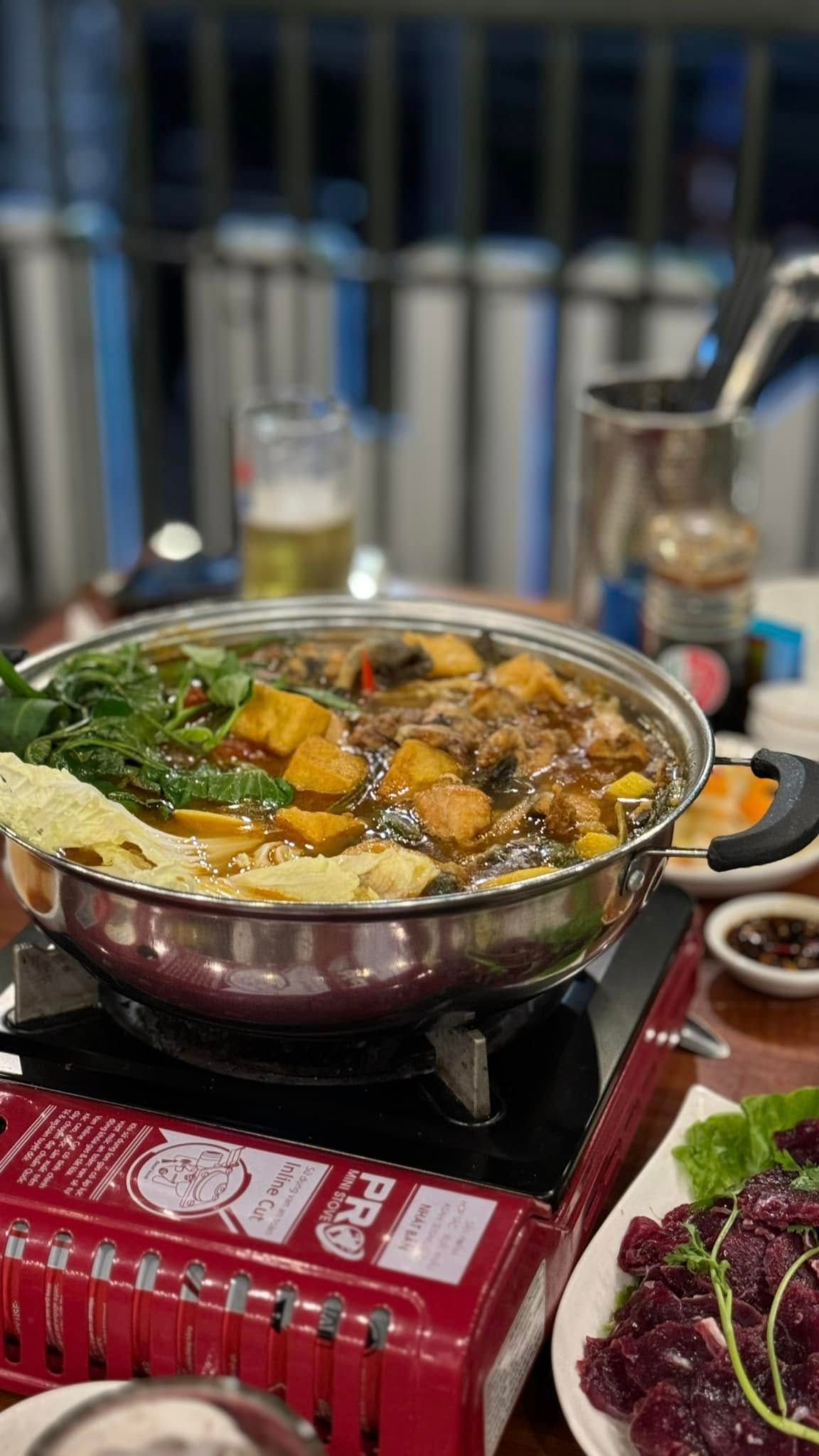 Xanh House - 83 Hữu Nghị