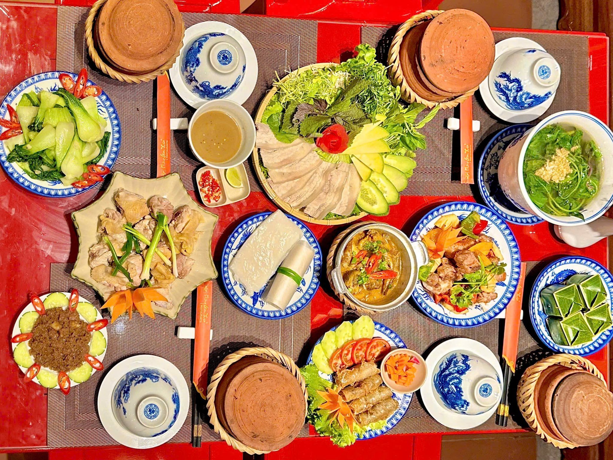 Không Gian Xưa Huế - Điện Biên Phủ