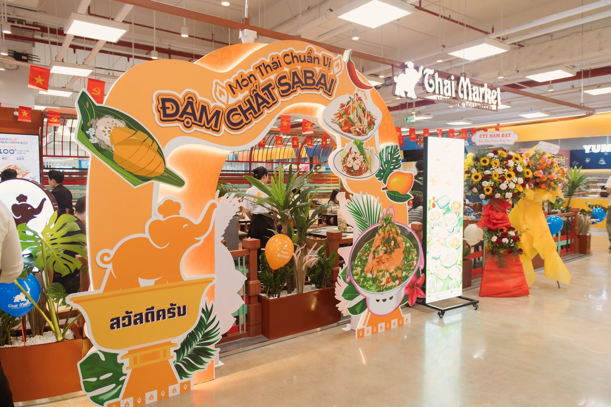 Thai Market Restaurant - TTTM Emart Phan Văn Trị