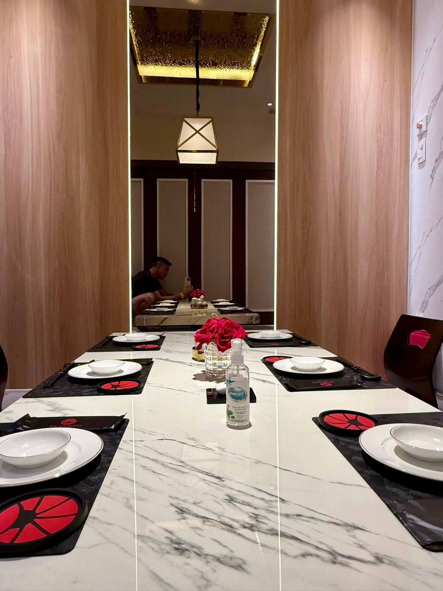 Akataiyo Sushi - Nguyễn Du