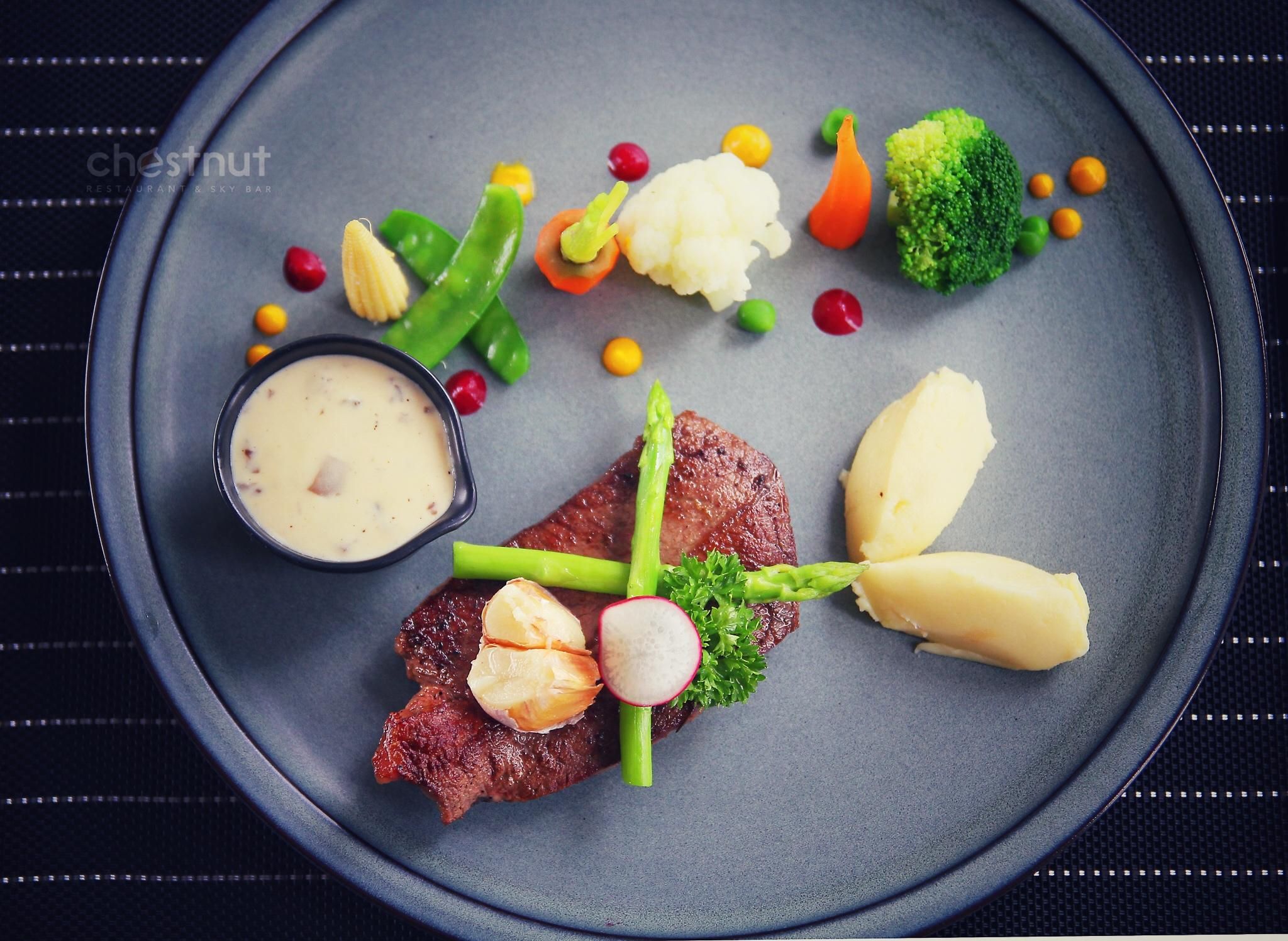 Chestnut Restaurant - Hàng Bè