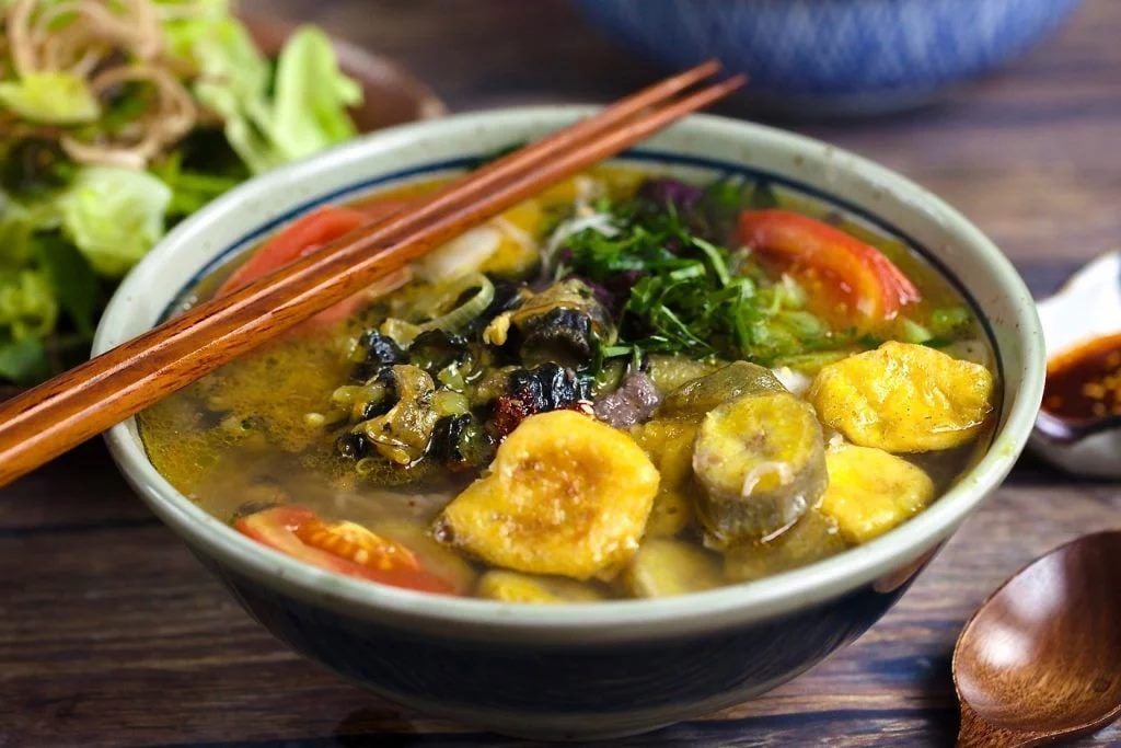 Phong Gà Quán - Nguyễn Hữu Thọ