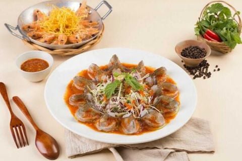 Lạ Quán - Hàng Lược