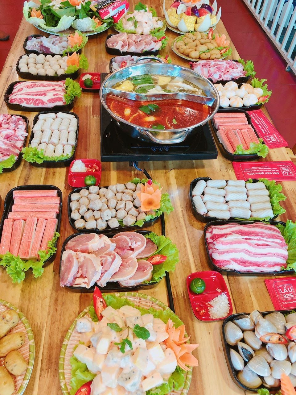 Phố Lẩu - Nguyễn Chánh