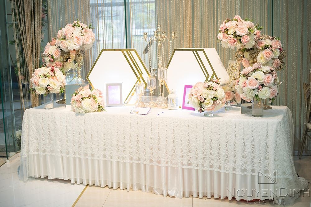 Nguyên Đình - Đường Láng