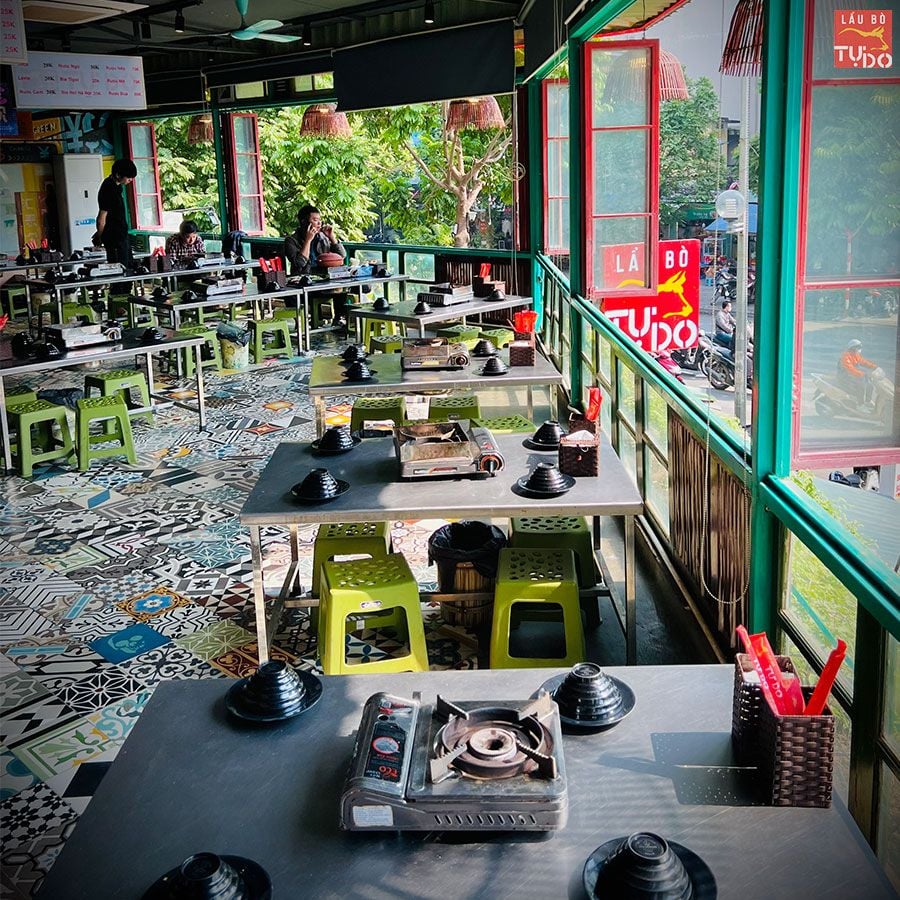 Lẩu Bò Tự Do - Khúc Thừa Dụ
