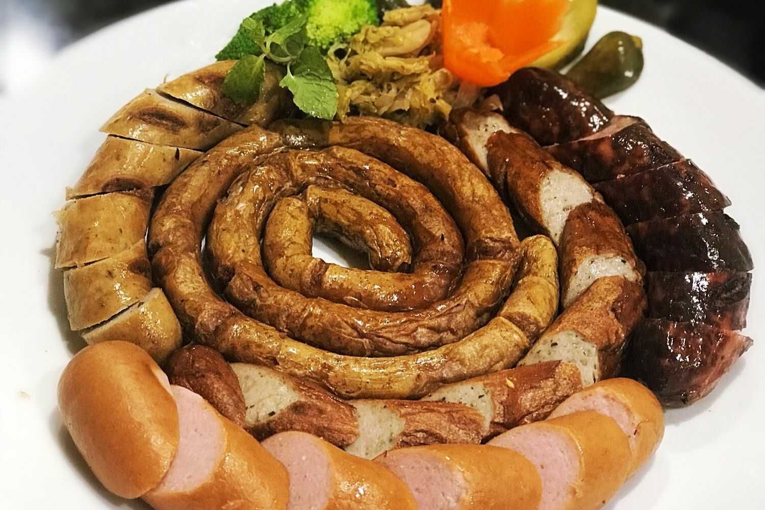 Kaiserkaffee Restaurant - Mai Hắc Đế