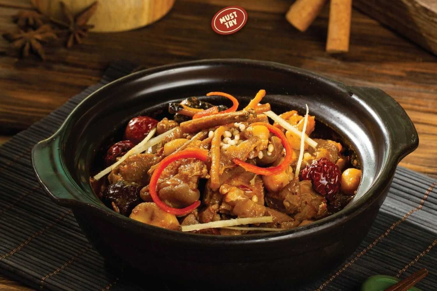 Sỉn Quán - 47 Bát Đàn