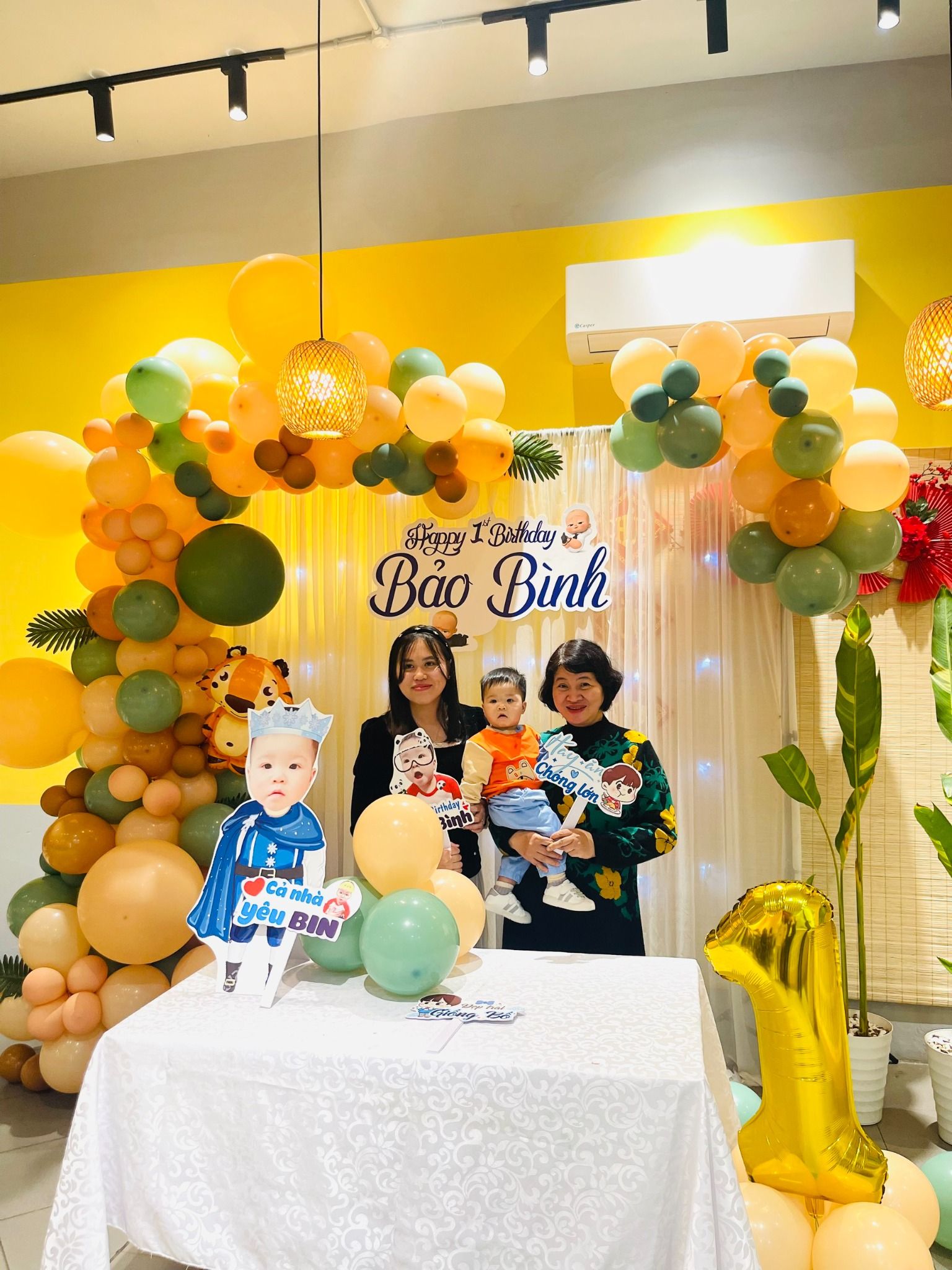 Vịt Quay Lu Đất Hoàng Ký - Lưu Quang Vũ