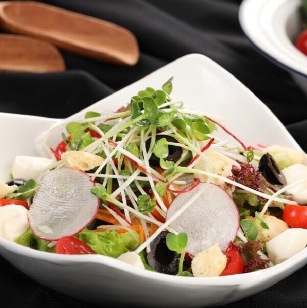 Botanica Thai Bistro - Lê Văn Hưu