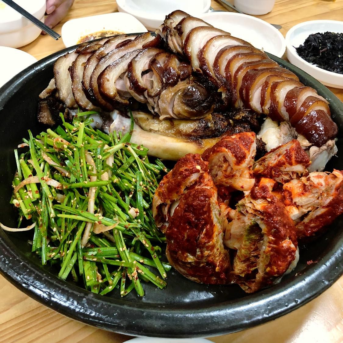 Chân Giò Hwa Jung - Nguyễn Chánh