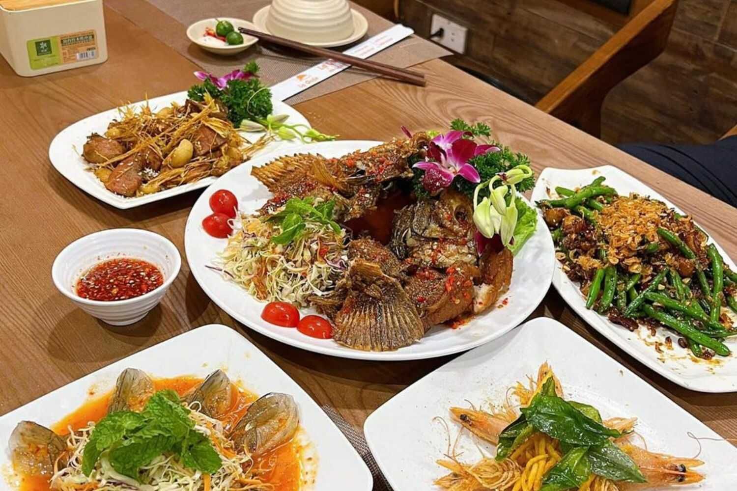 Lạ Quán - Hàng Lược
