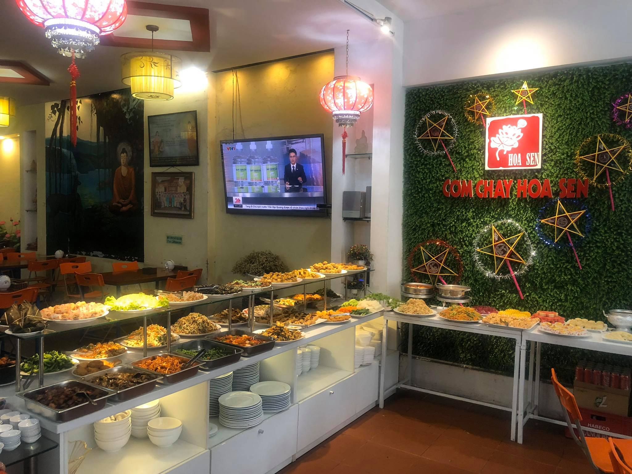 Cơm Chay Hoa Sen - Đội Cấn