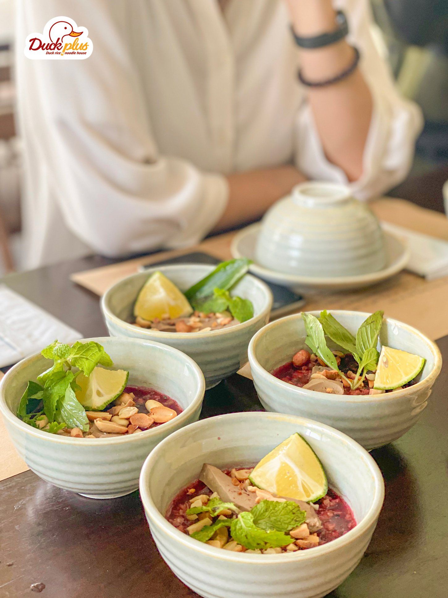 Duck Plus - Vũ Phạm Hàm