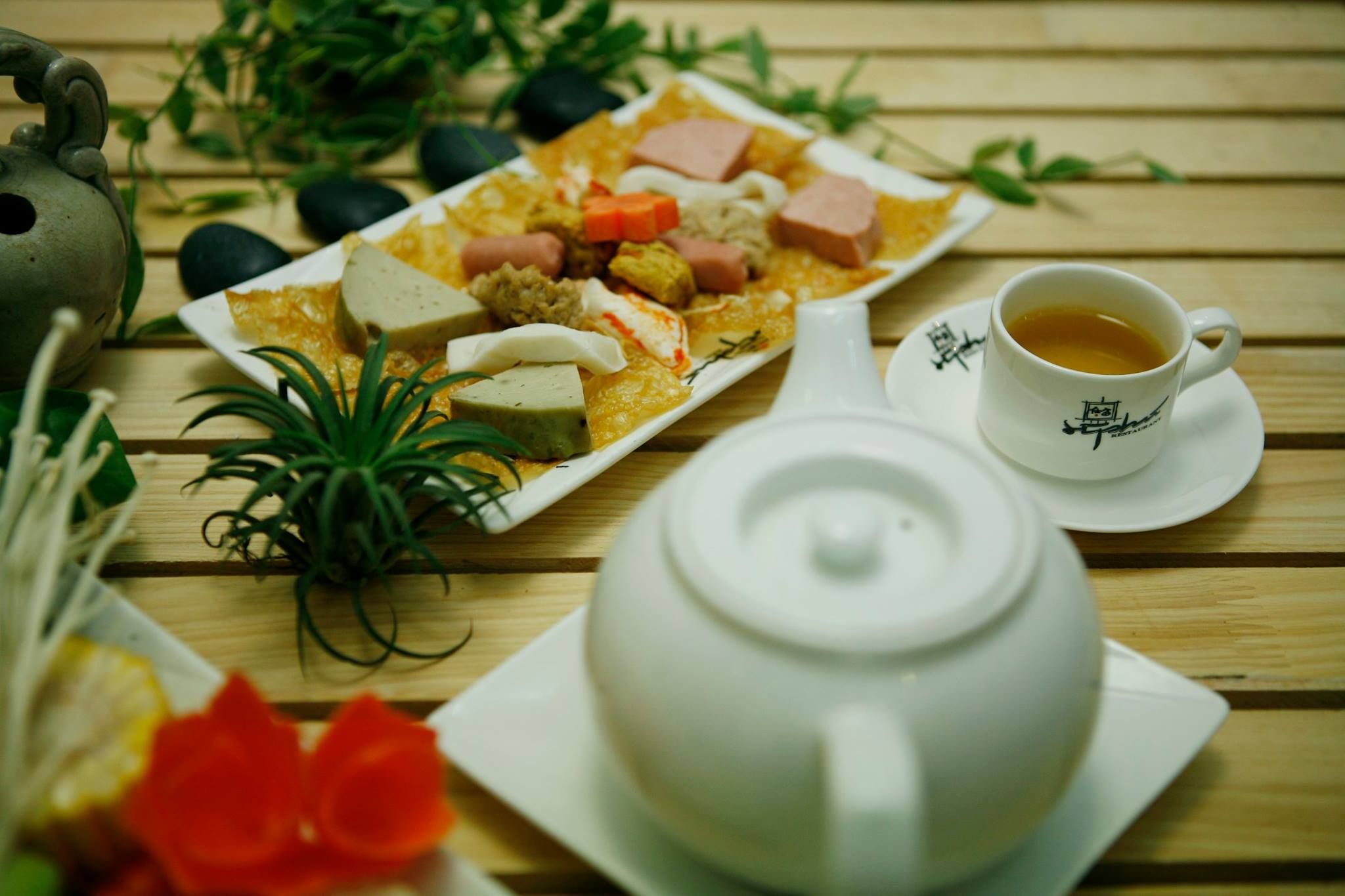 Lẩu Sỹ Phú - Nguyễn Phong Sắc