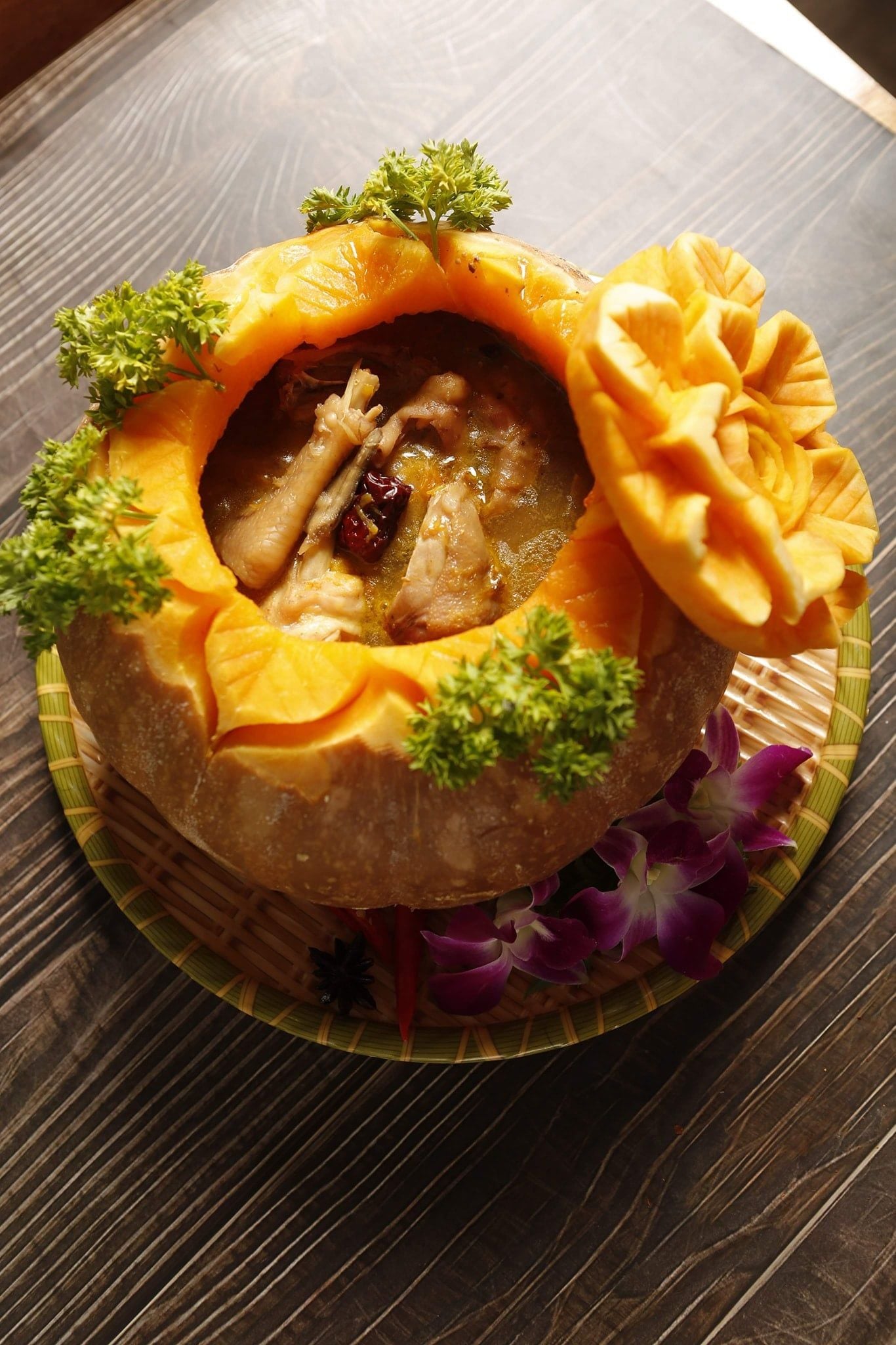 Bụp Quán - Đê La Thành