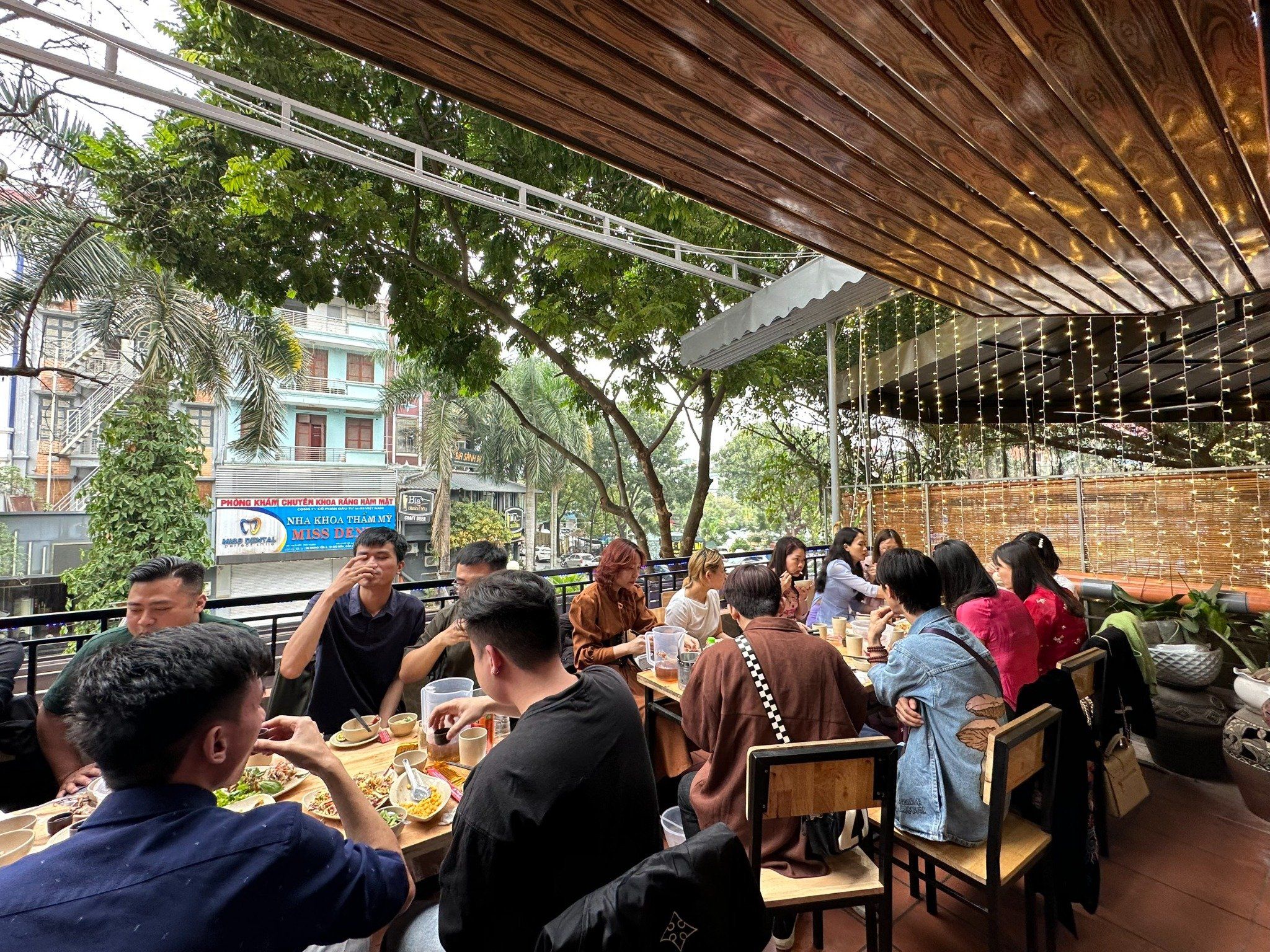 Vịt Quay Lu Đất Hoàng Ký - Lưu Quang Vũ