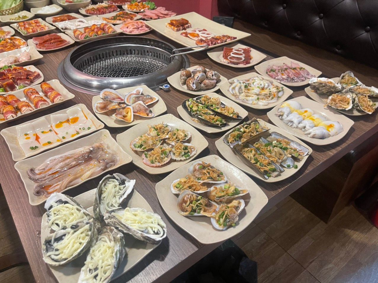 Hugo BBQ - Miếu Đầm