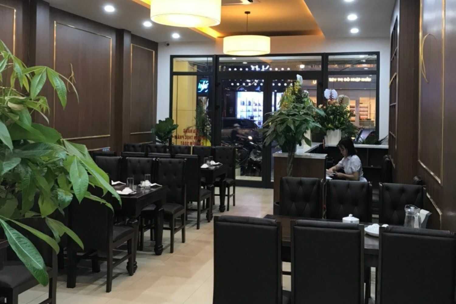 Nhất Linh - Trung Hòa