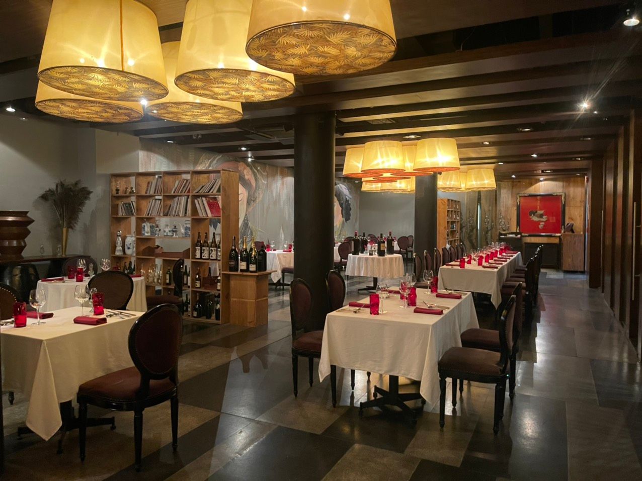 Xu Restaurant Lounge - Hai Bà Trưng