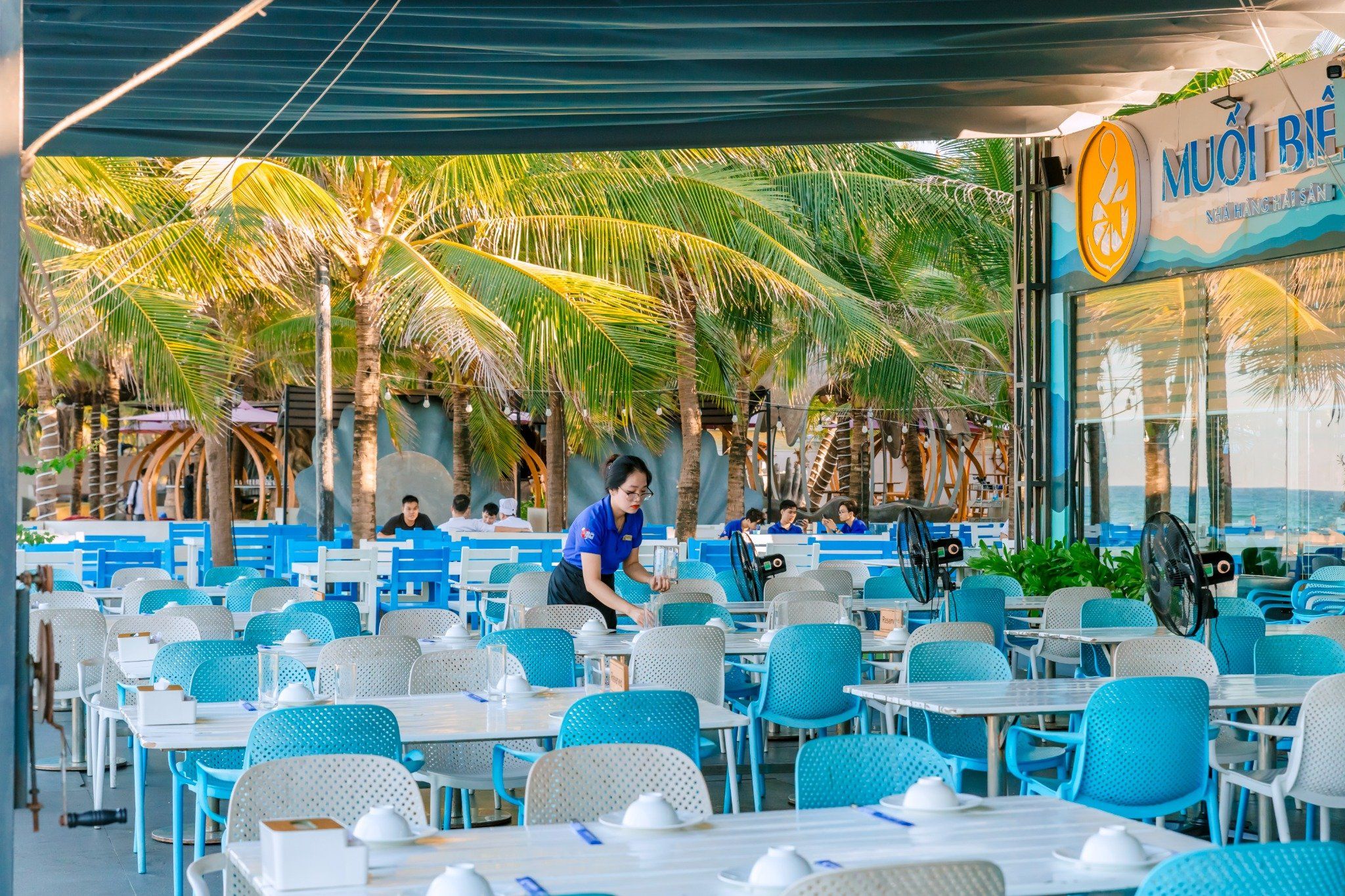 Muối Biển Seafood - 51 Võ Nguyên Giáp
