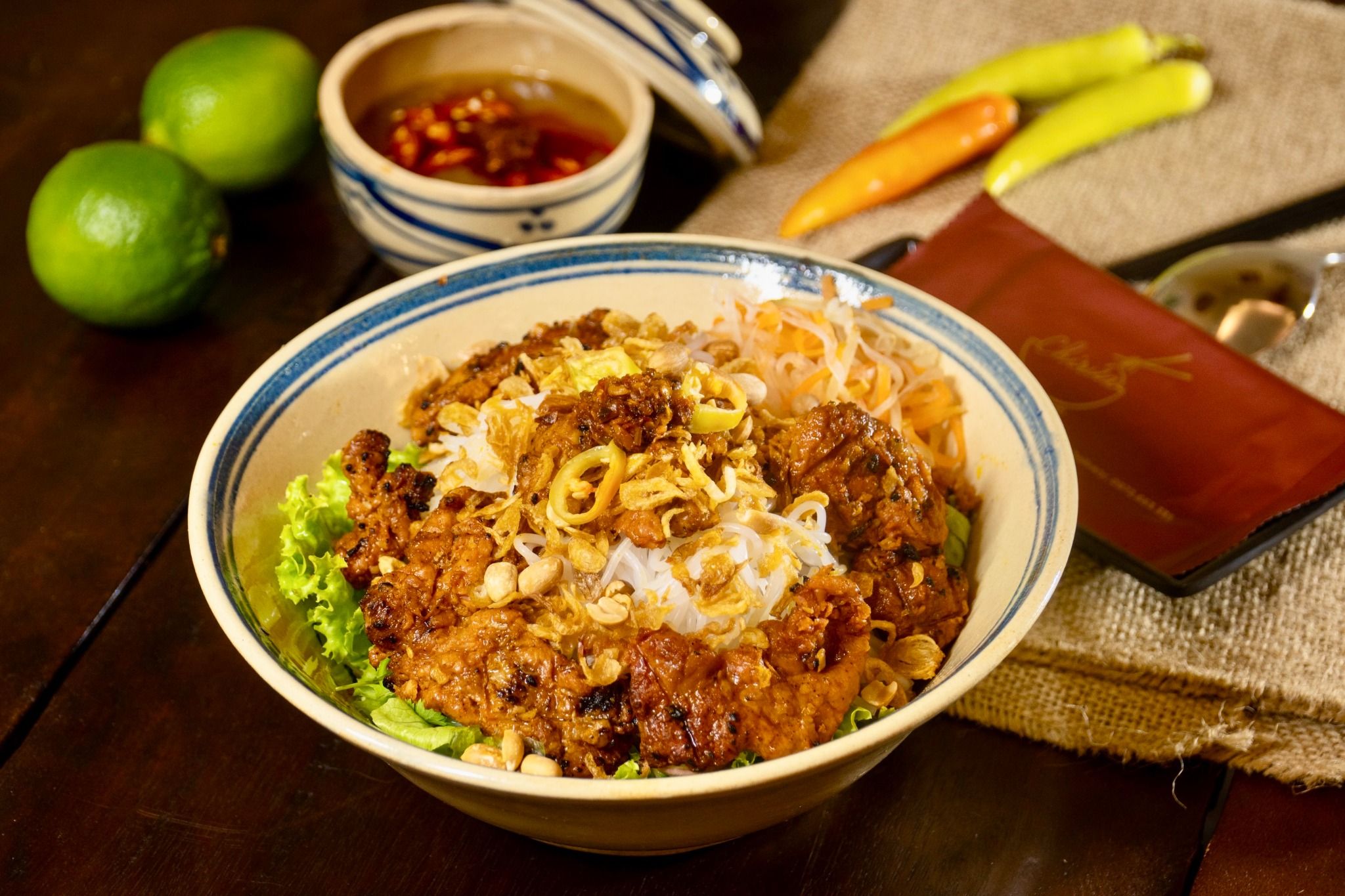 Chi Rứa Quán - Nguyễn Thị Minh Khai