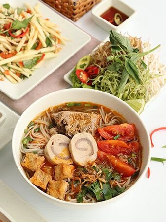Wrap & Roll - Lê Thánh Tôn