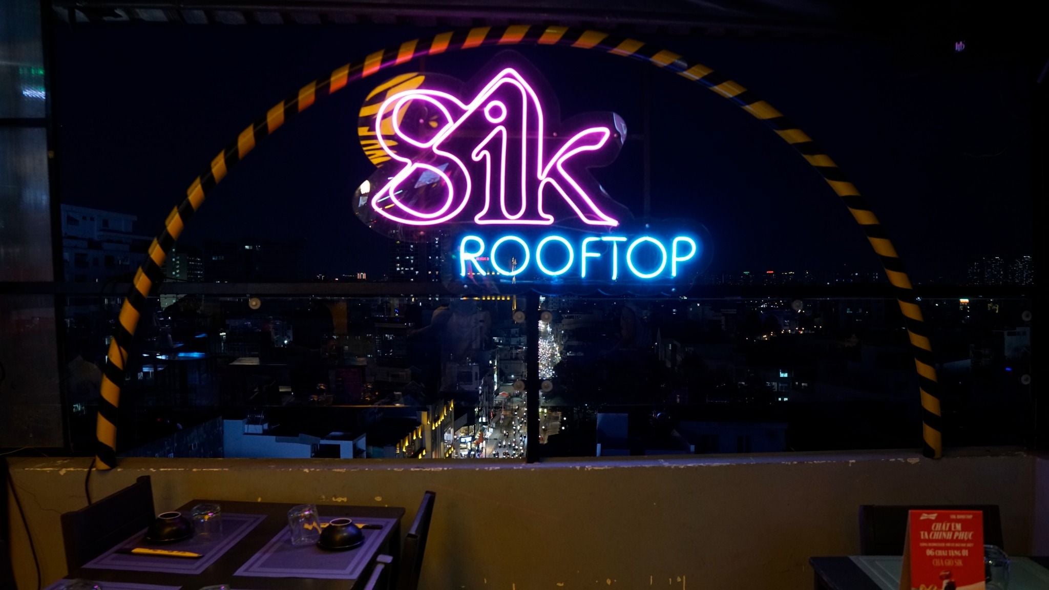 Sik Rooftop - Trần Hưng Đạo B
