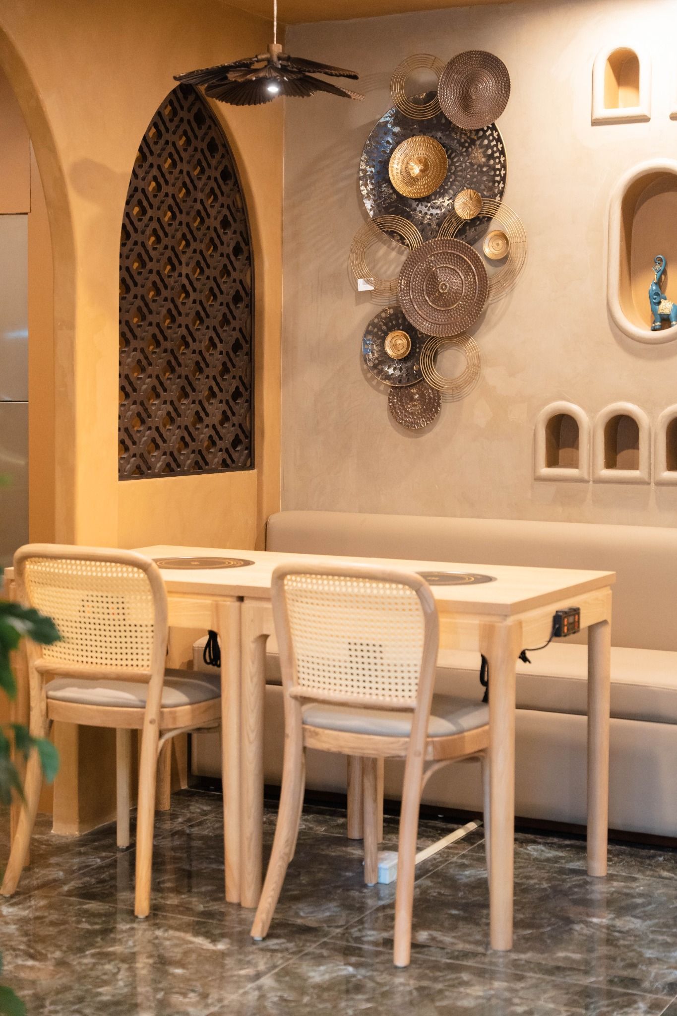 Mani Thai - 16 Nguyễn Đình Chiểu