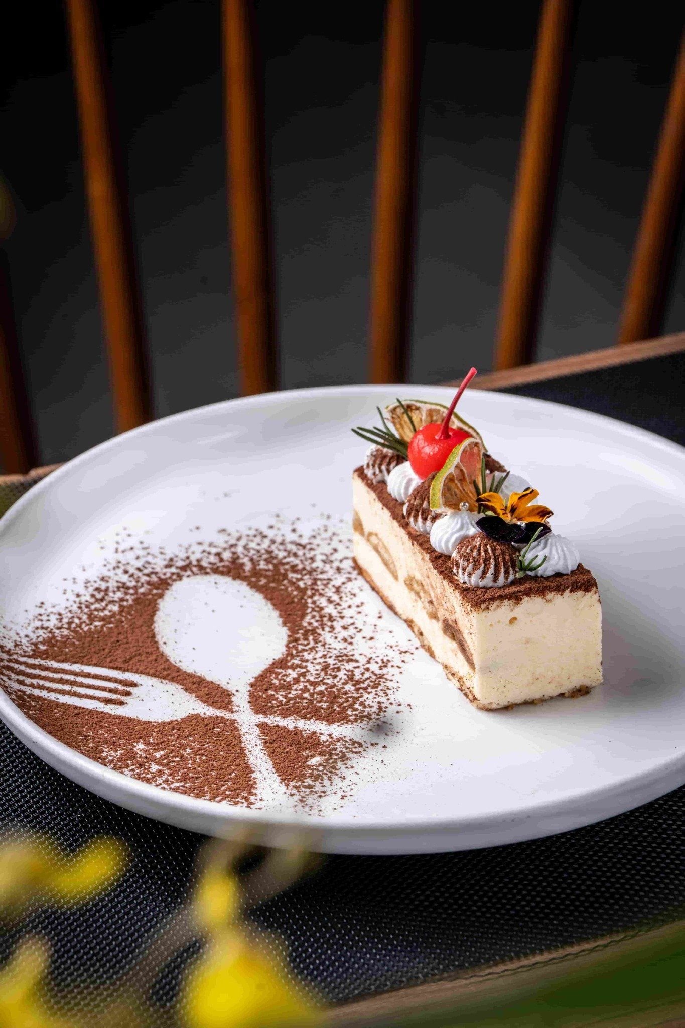 ANDO Bistro & Club - Bãi Trường