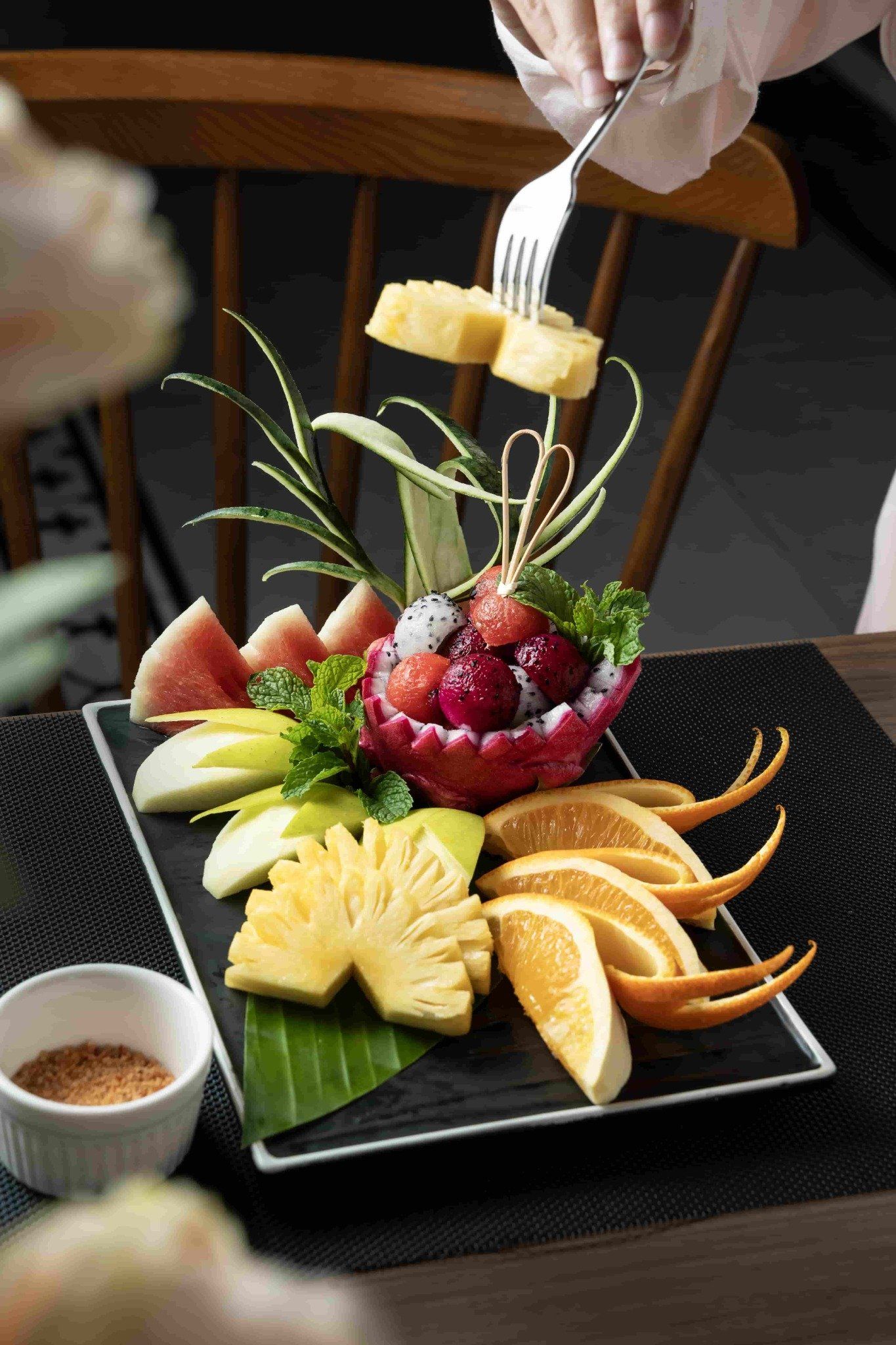 ANDO Bistro & Club - Bãi Trường