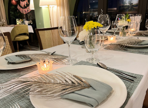 Khuê Restaurant - Nguyễn Trường Tộ