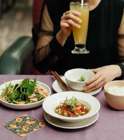Hoa Túc - Hai Bà Trưng