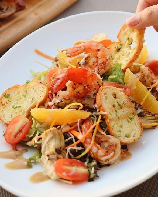 Búp Sky Lounge & Restaurant - Nguyễn Thái Bình