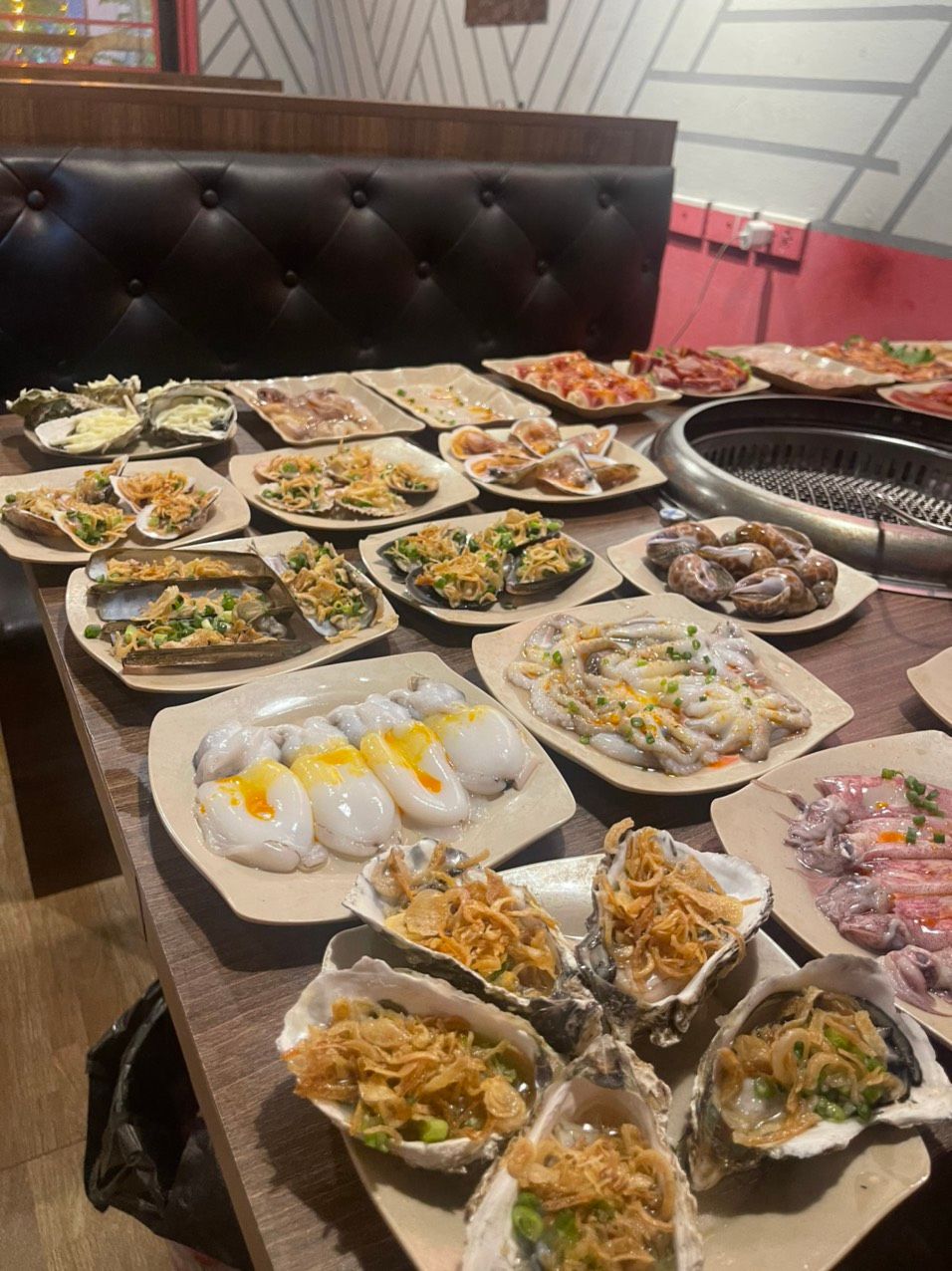 Hugo BBQ - Miếu Đầm
