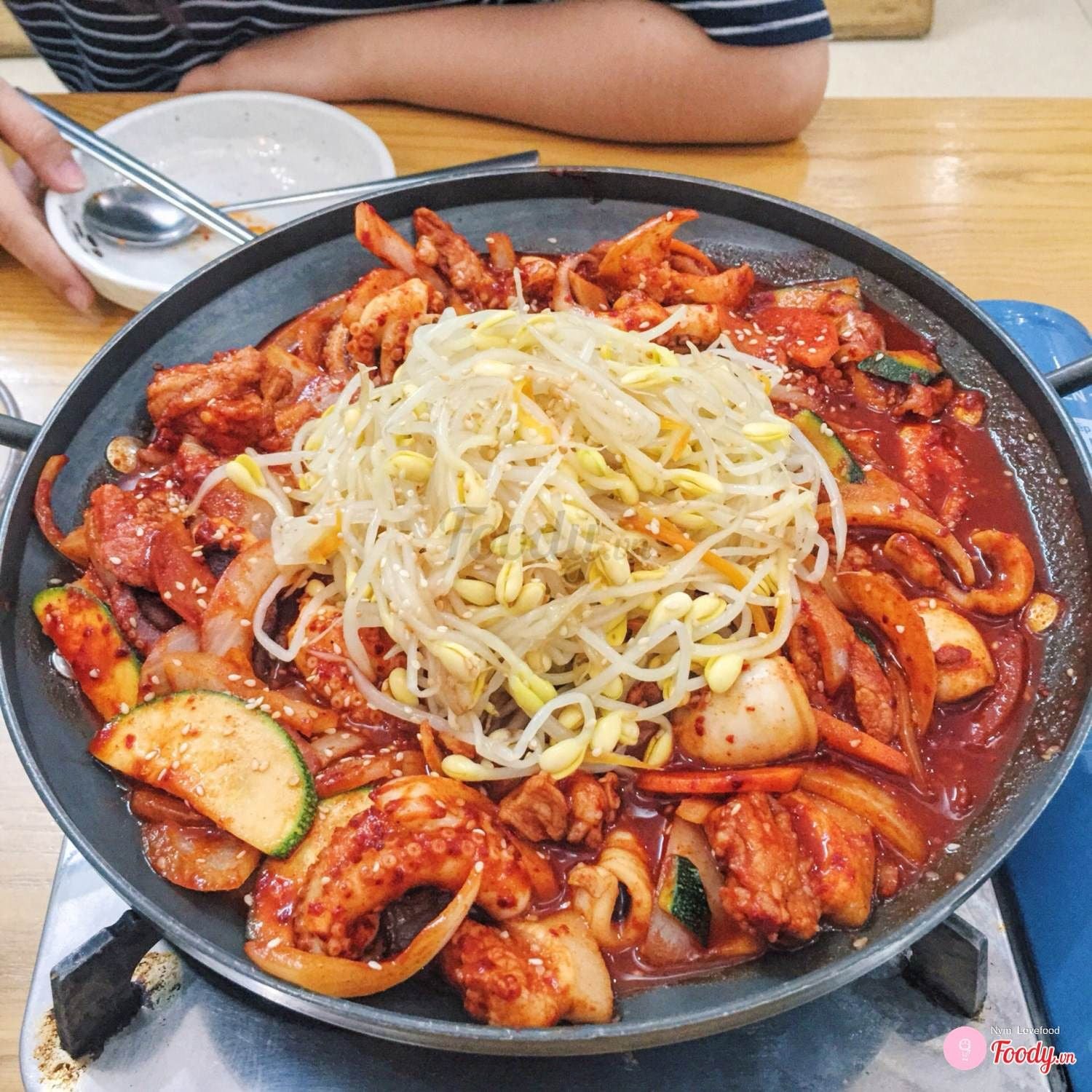 Ok Mokchang - Nguyễn Khang