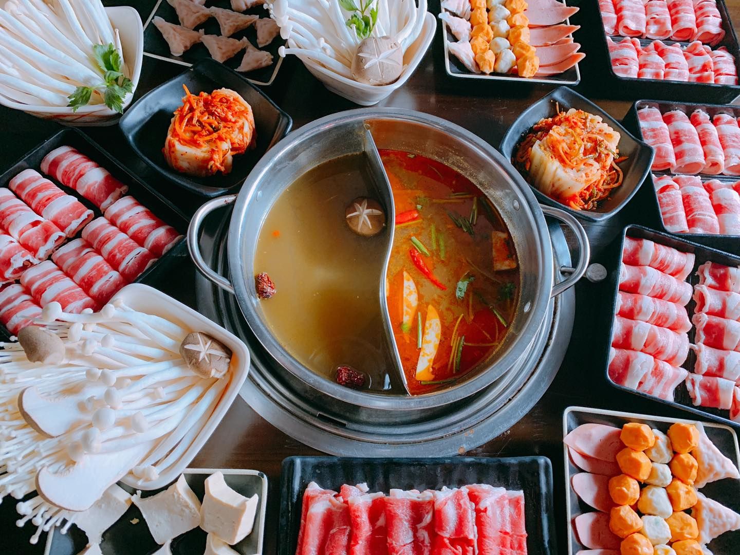 Bủng Buffet - Phùng Khoang