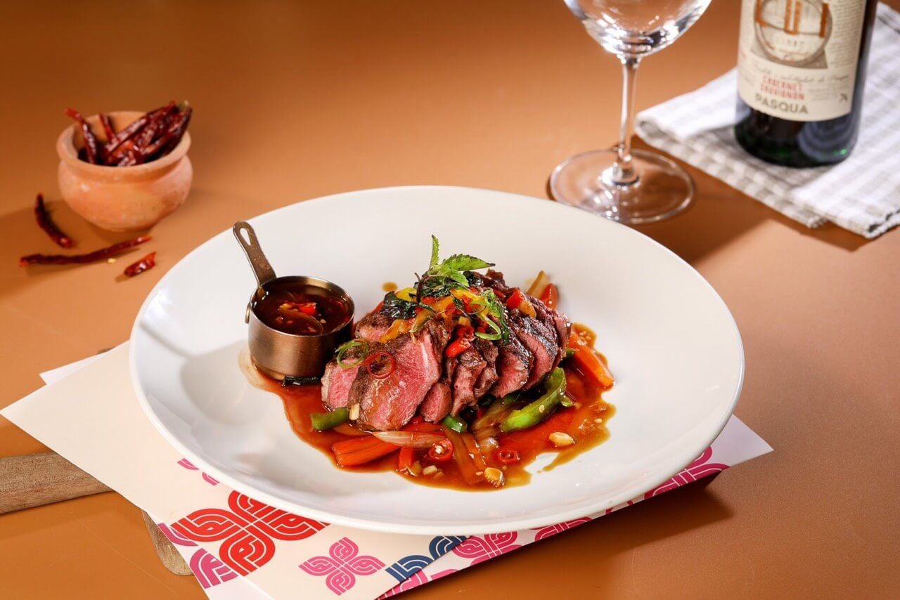 Botanica Thai Bistro - Lê Văn Hưu