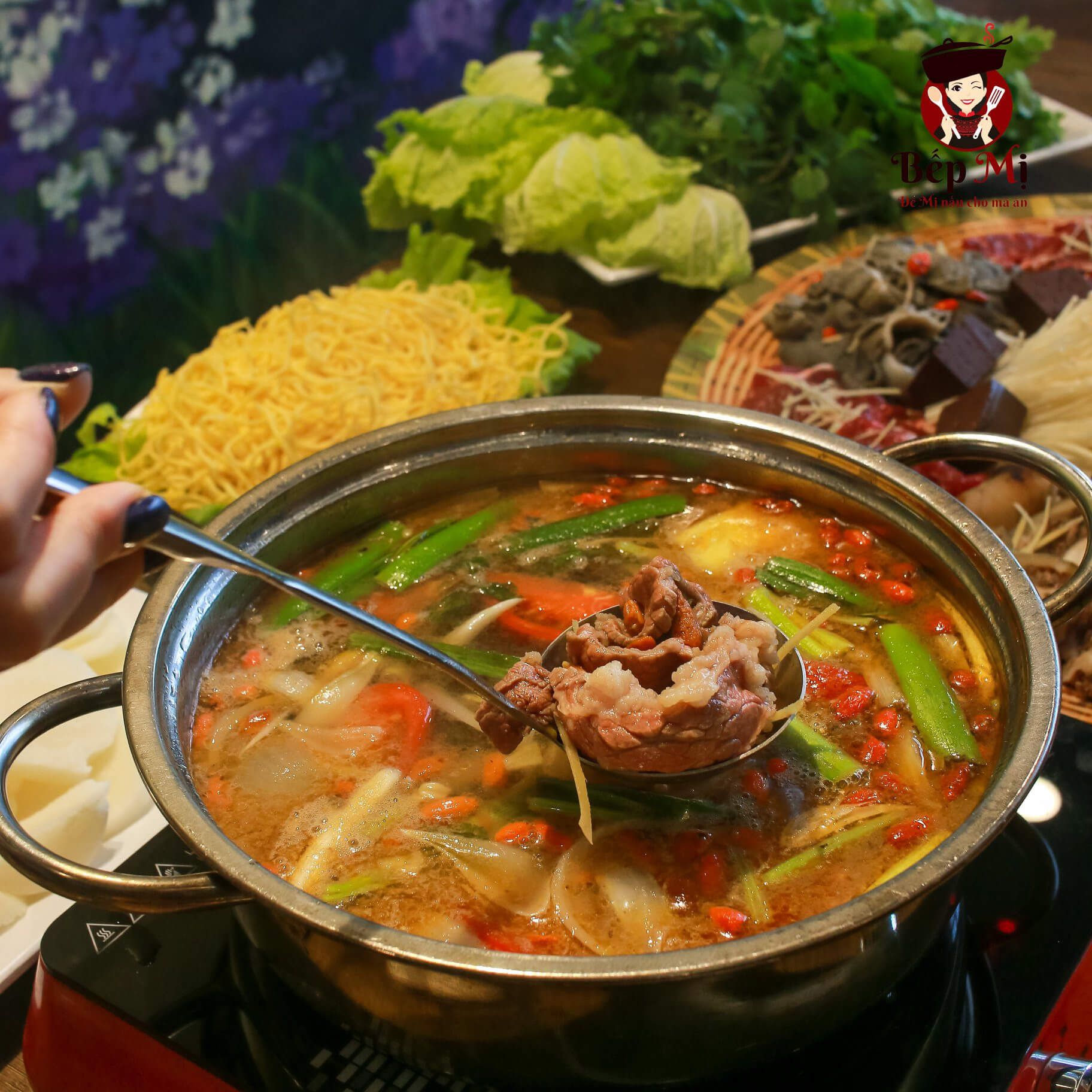 Bếp Mị Lẩu bò Cát Cát - Nguyễn Lương Bằng