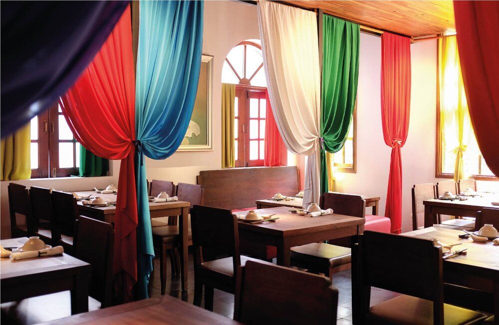 Hum Vegetarian, Café & Restaurant - Võ Văn Tần