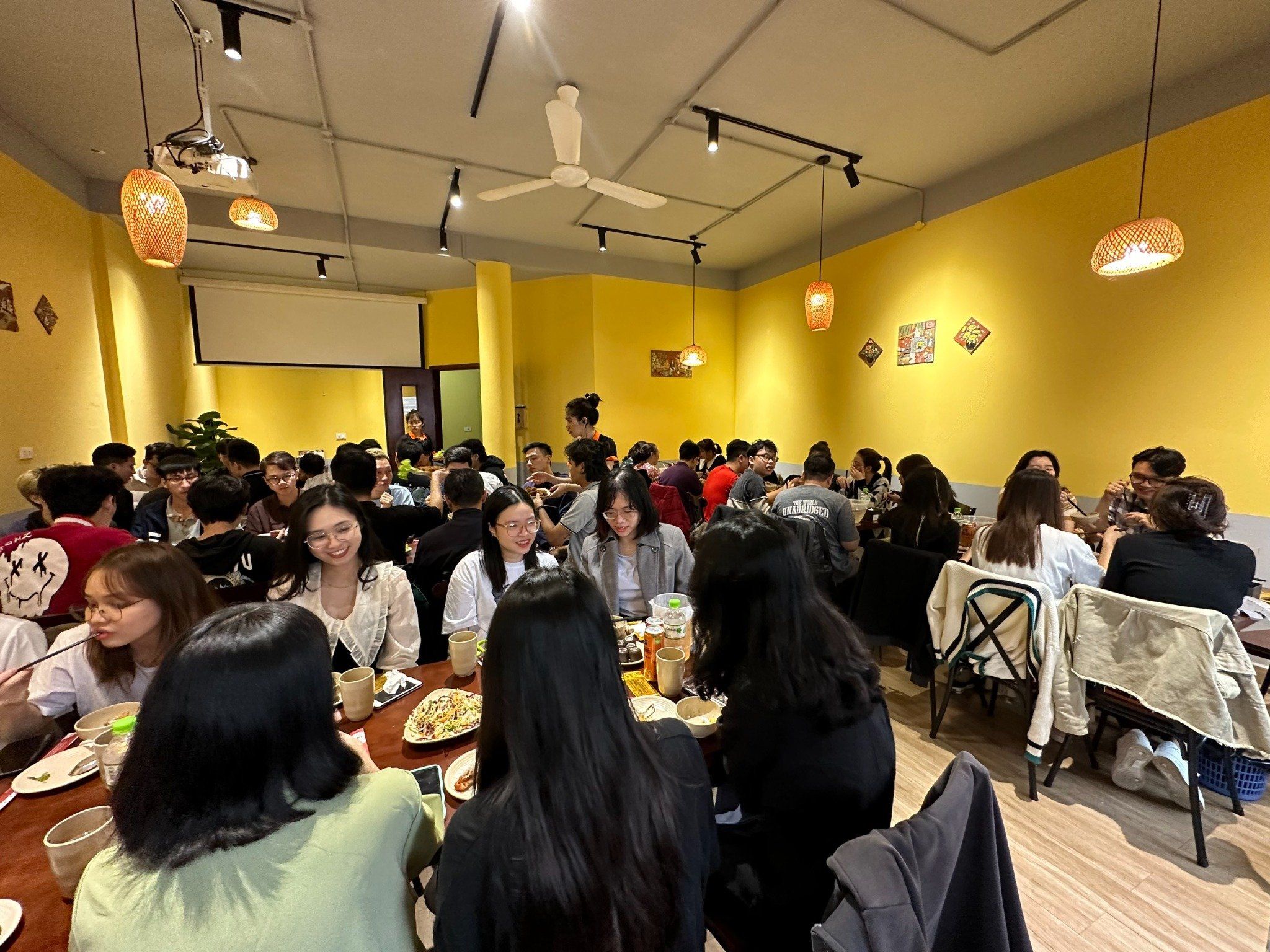 Vịt Quay Lu Đất Hoàng Ký - Lưu Quang Vũ