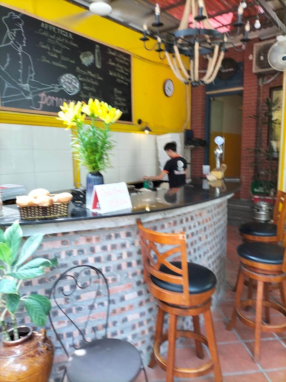 Pizza Pomodoro - 62 Tô Ngọc Vân