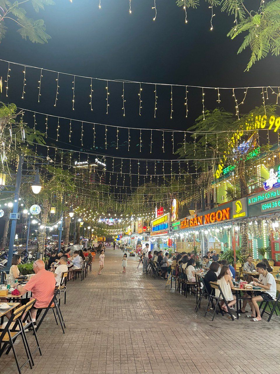 Đại Dương Vàng 9999 - Khu Phố Cổ Sun World