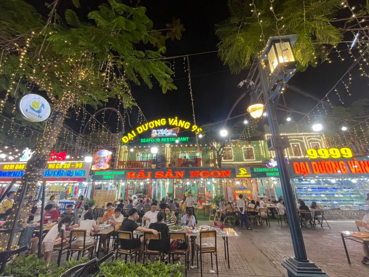 Đại Dương Vàng 9999 - Khu Phố Cổ Sun World