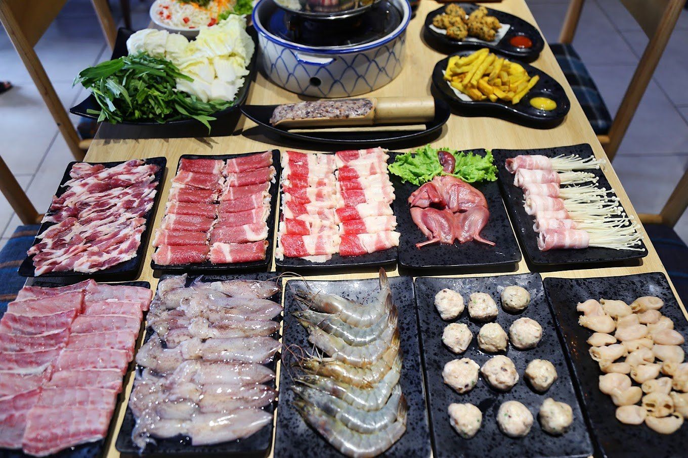 Buffet Lẩu Nướng Koifood - 25 Ngõ 57 Láng Hạ