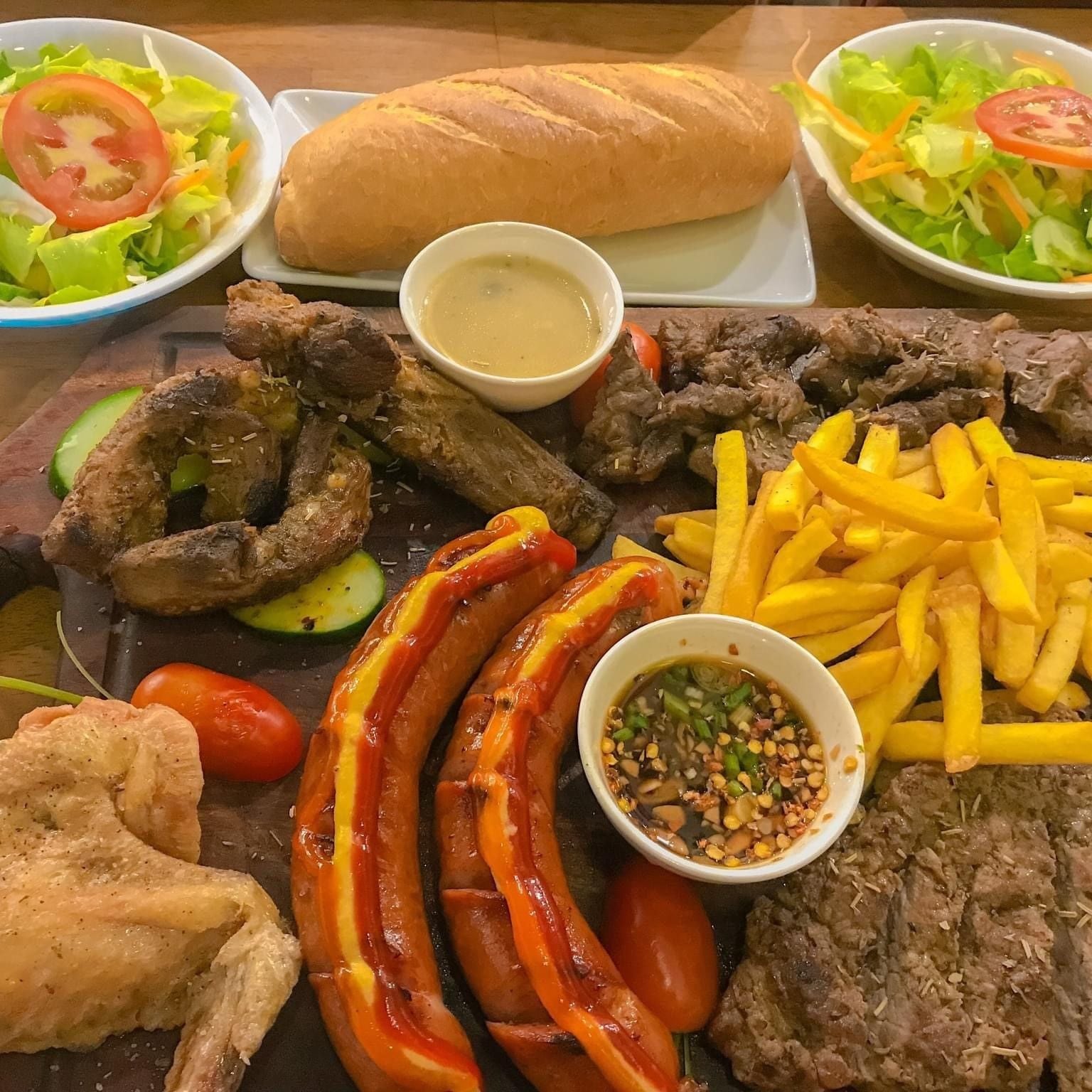 OLiu đỏ - 116A Hoàng Diệu