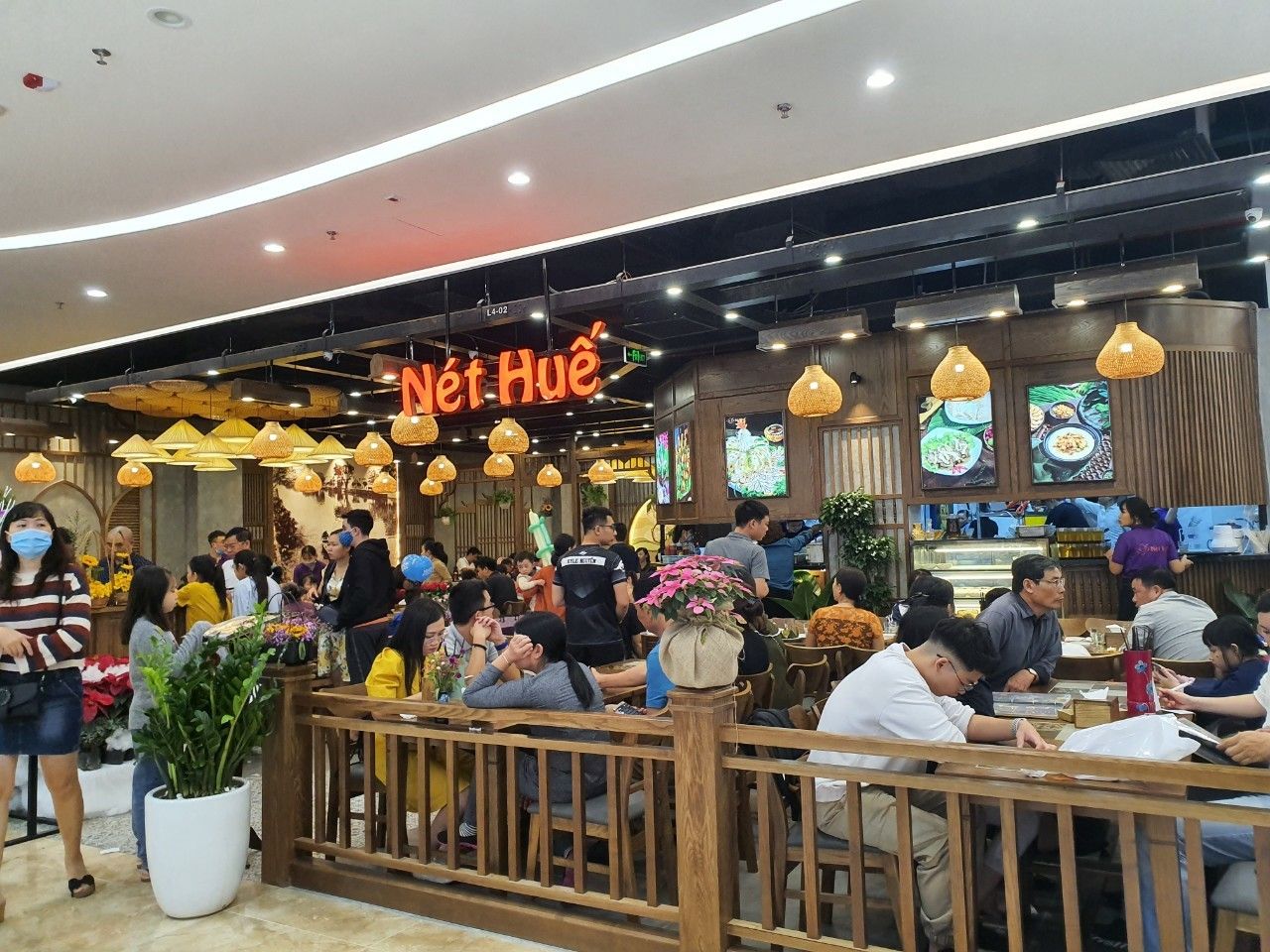 Nét Huế - TTTM Megamall Long Biên