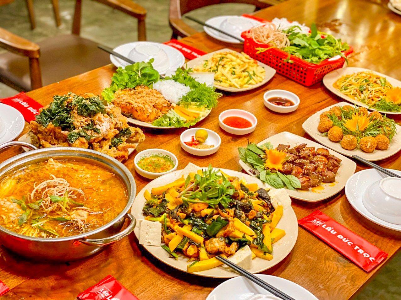 Lẩu Đức Trọc - Nguyễn Văn Lộc