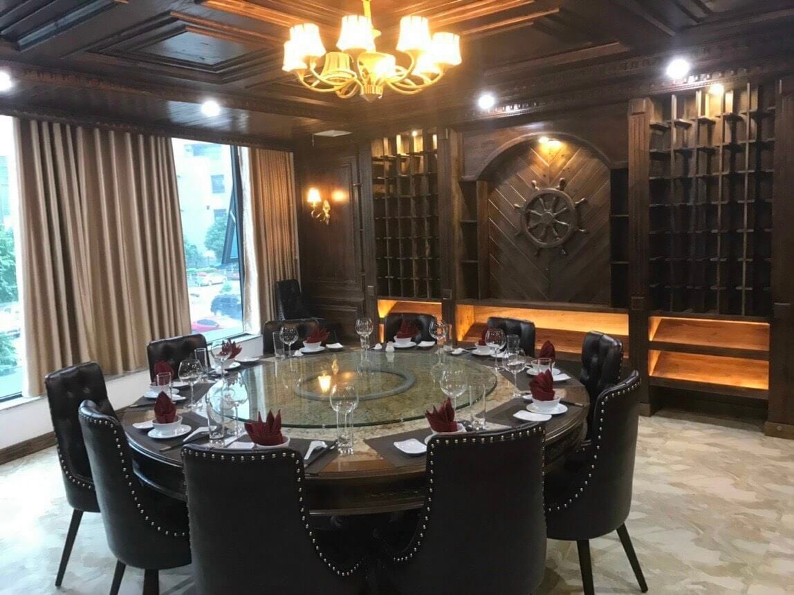 London Restaurant - Thành Thái