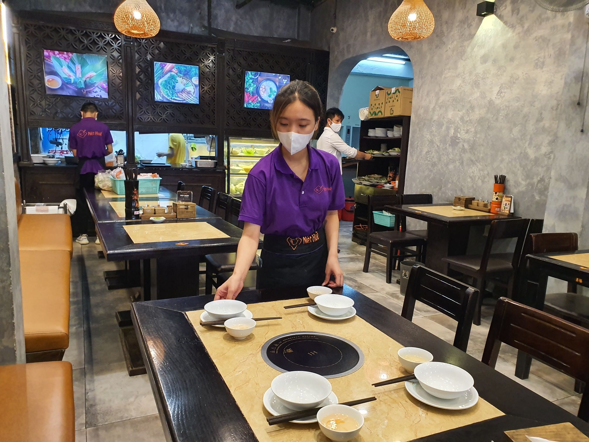 Nét Huế - Ngã tư Nguyễn Văn Huyên